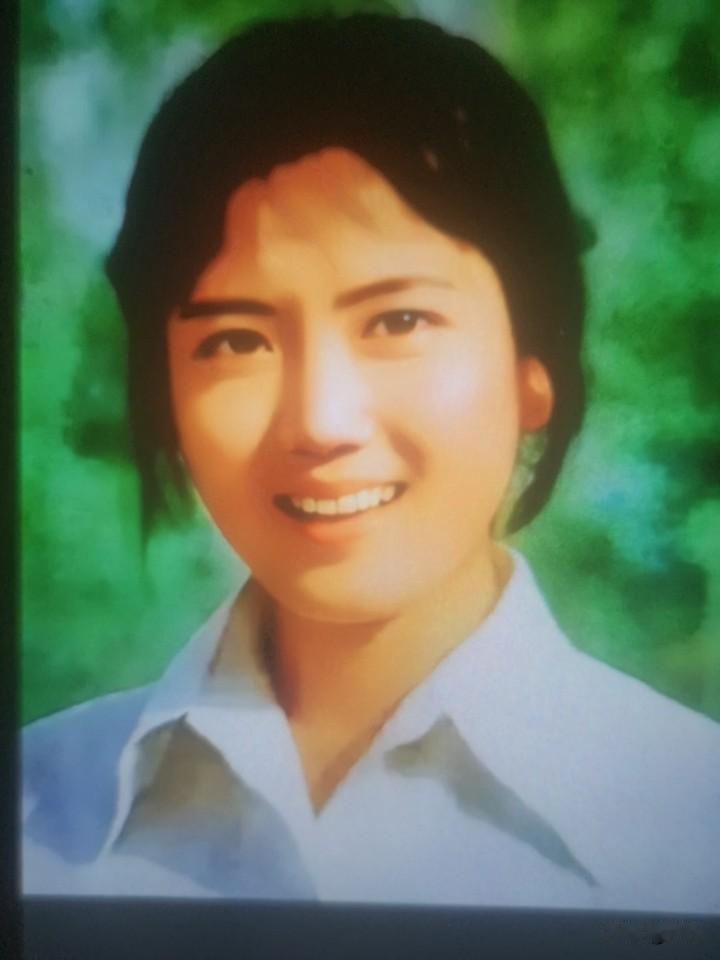 李秀明，1954年12月9日出生于天津市，祖籍是河北省廊坊市大城县人。是上世纪的