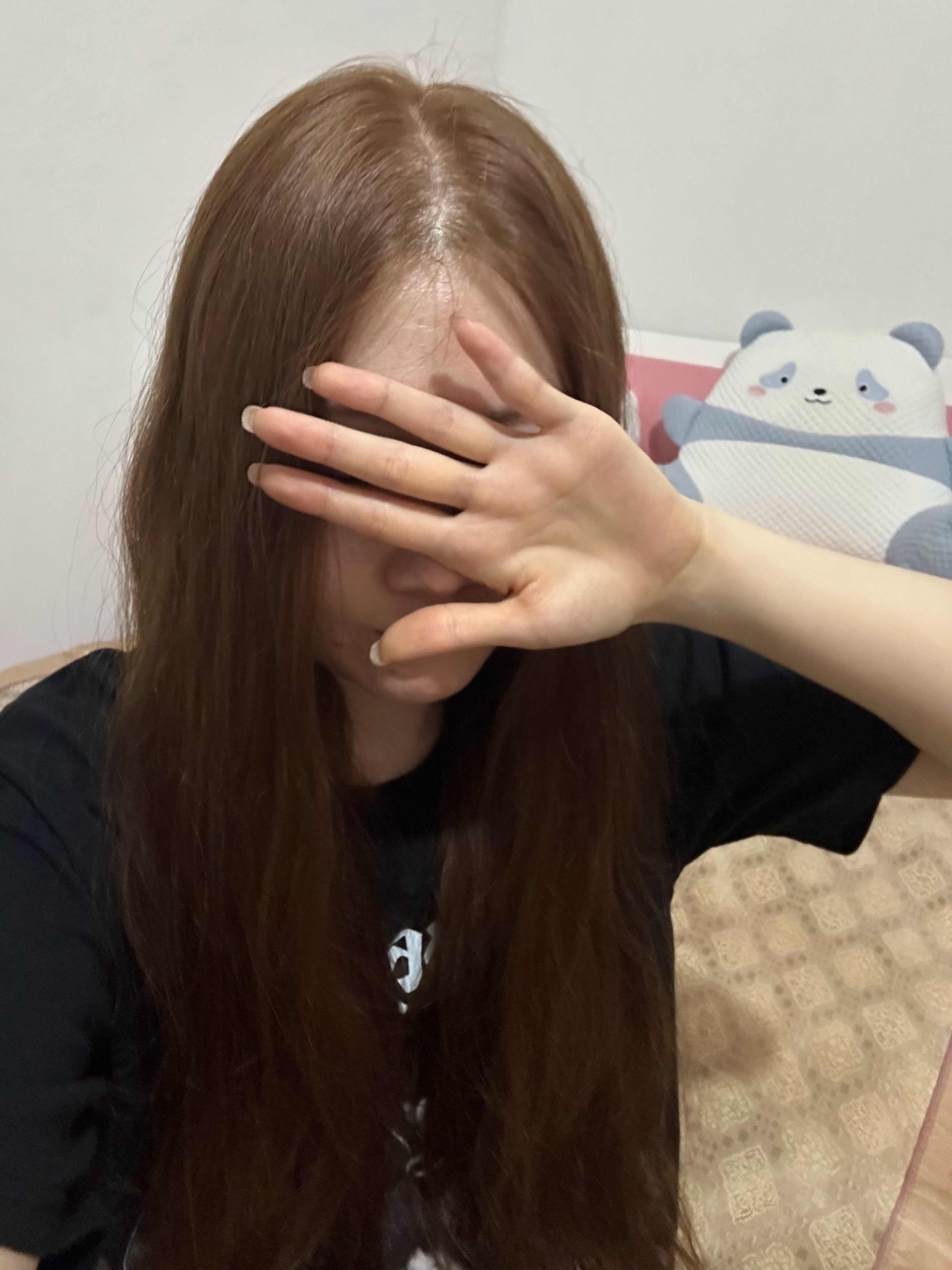 闺蜜们，算成功嘛（染发膏染的） ​​​