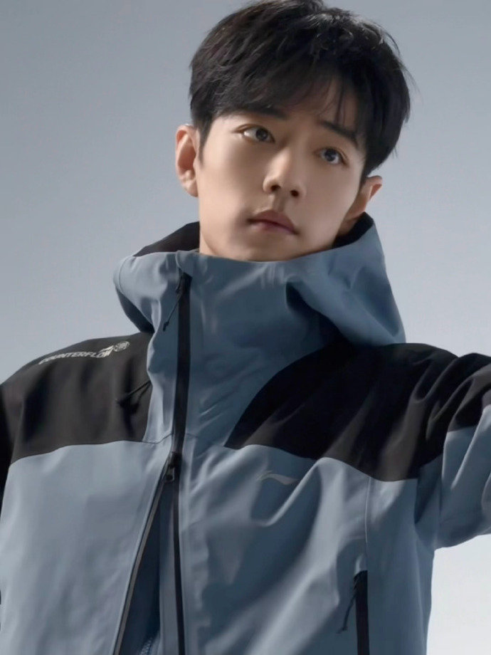 初冬发送一则肖战的新动态 肖战的初冬新动态 肖战的初冬新动态，初冬发送一则的新动