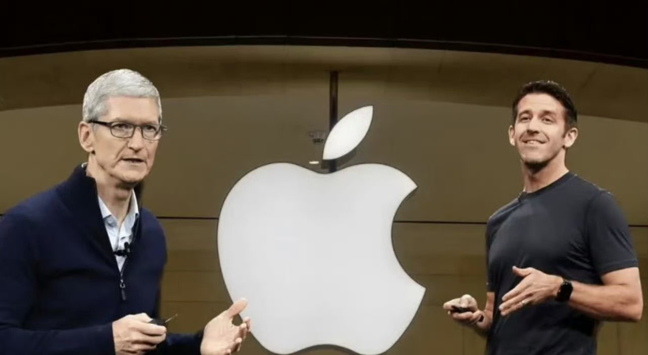 【库克不再担任苹果CEO】苹果公司宣布，蒂姆 · 库克将出任苹果董事会执行董事长