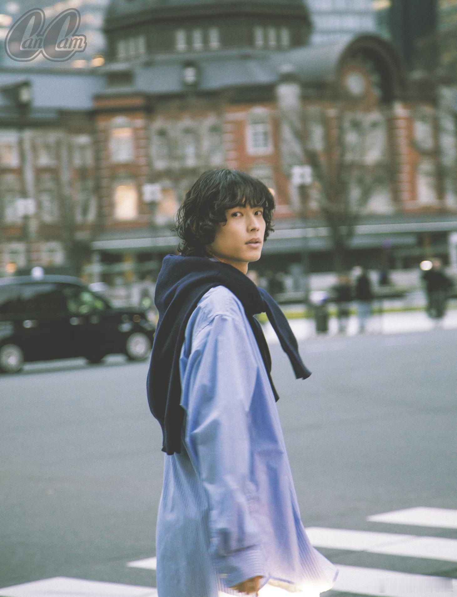 松村北斗 将登上杂志《CanCam》6月号。 