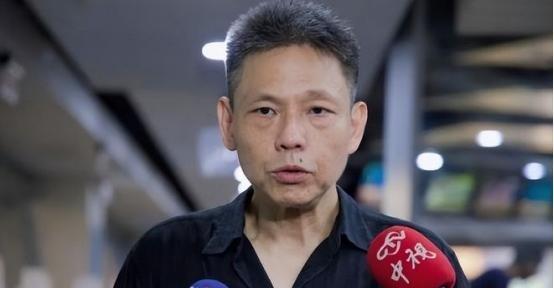 武统、和统都没希望了？台湾军事专家曾说：中国已经走上了第三条路。这事有点不对劲，