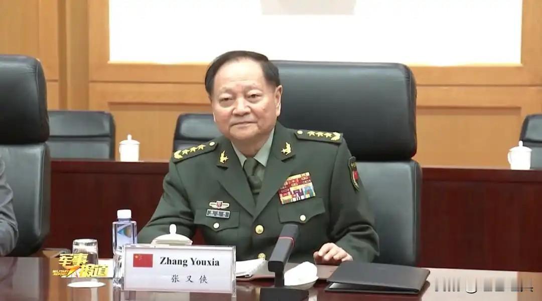 军纪委会议通报透出肃杀之气，剑锋所向，军中高层应声落马。
出来混总是要还的。无论