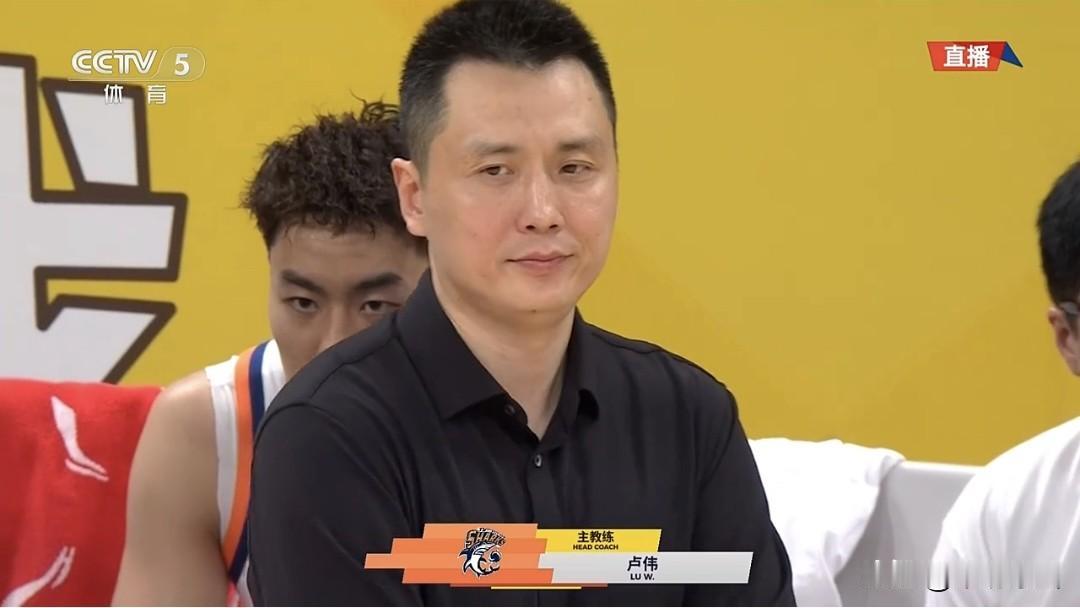 CBA总决赛G3半场结束上海客场58-50领先广厦8分（比赛实况）。
  5月3