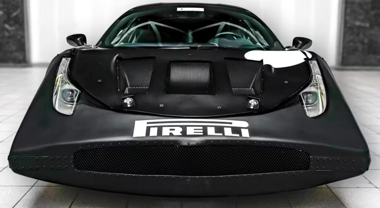 汽车媒体 CarScoops 发布博文，报道称用于研发法拉利 LaFerrari