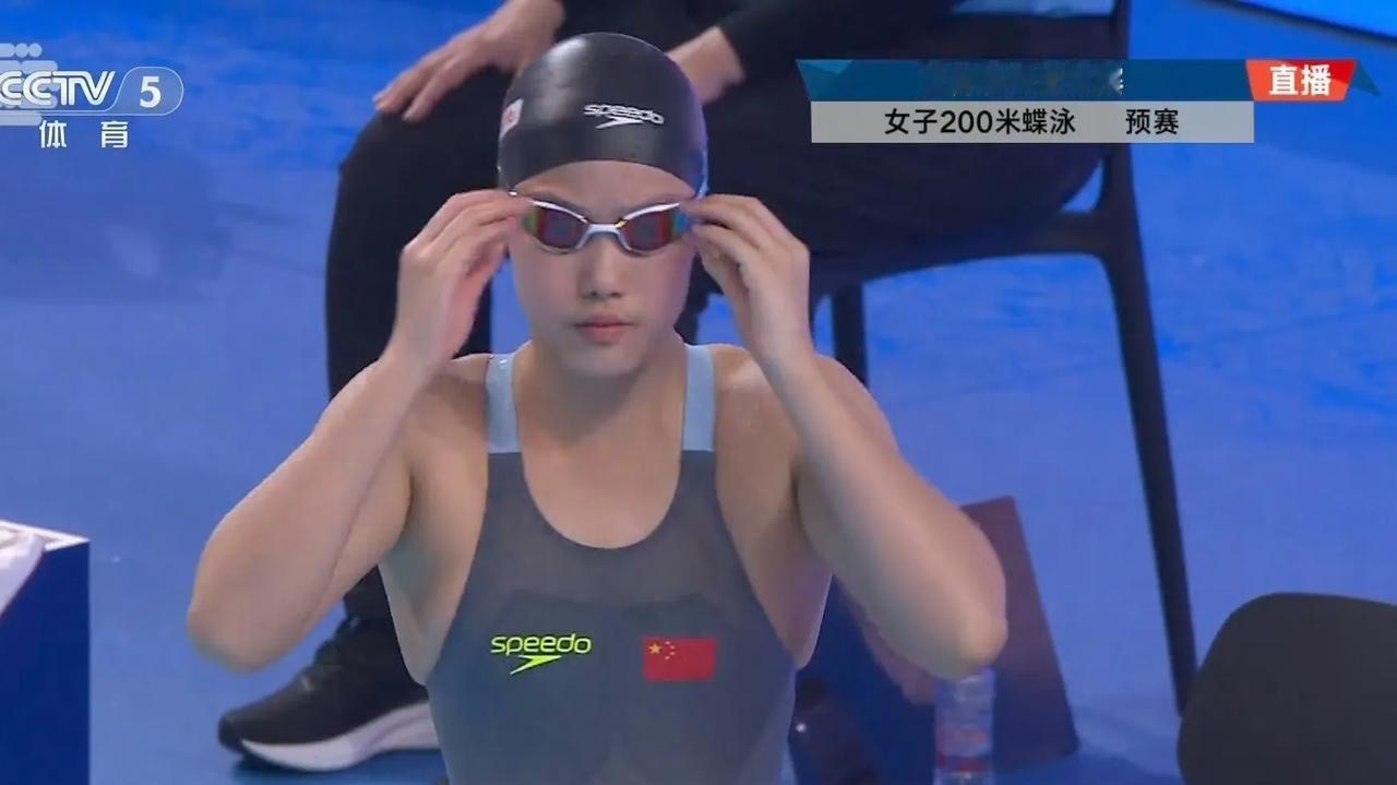 12岁于子迪晋级半决赛。

2025新加坡世界泳联锦标赛 女子200米蝶泳预赛，