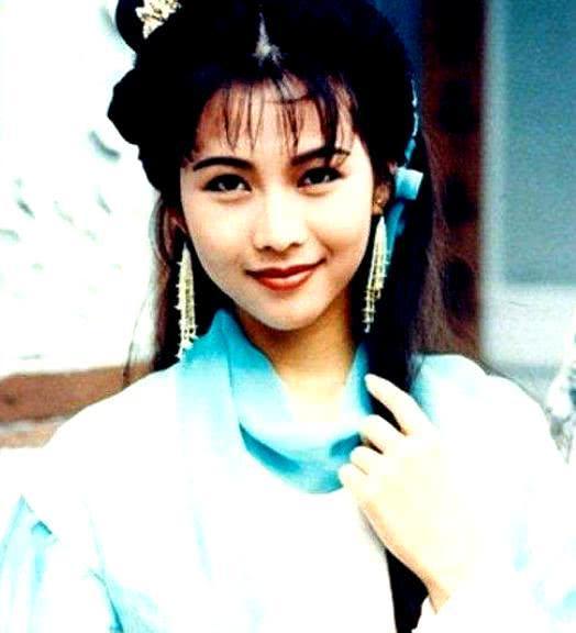 蔡少芬，如花年华，风华正茂！ 