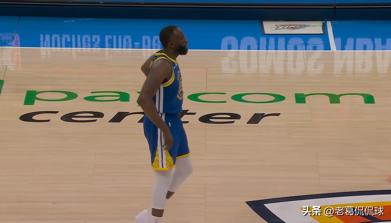 勇士老将追梦格林真是遇强则强！在今天勇士客场以97：104不敌雷霆的赛后采访中，