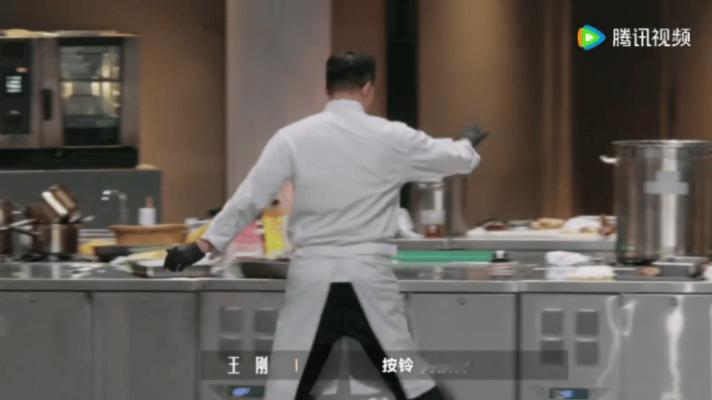 高精力人看完这段也力竭了一饭封神好不容易把出餐节奏理顺，隐藏任务突然空降直接打乱