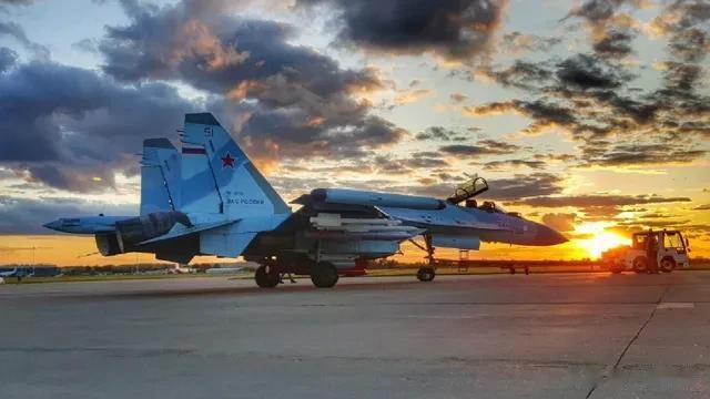 又一白眼狼诞生？骗了我囯26架战机后掉头投入美怀抱，比越南还可恶

俄罗斯与美日