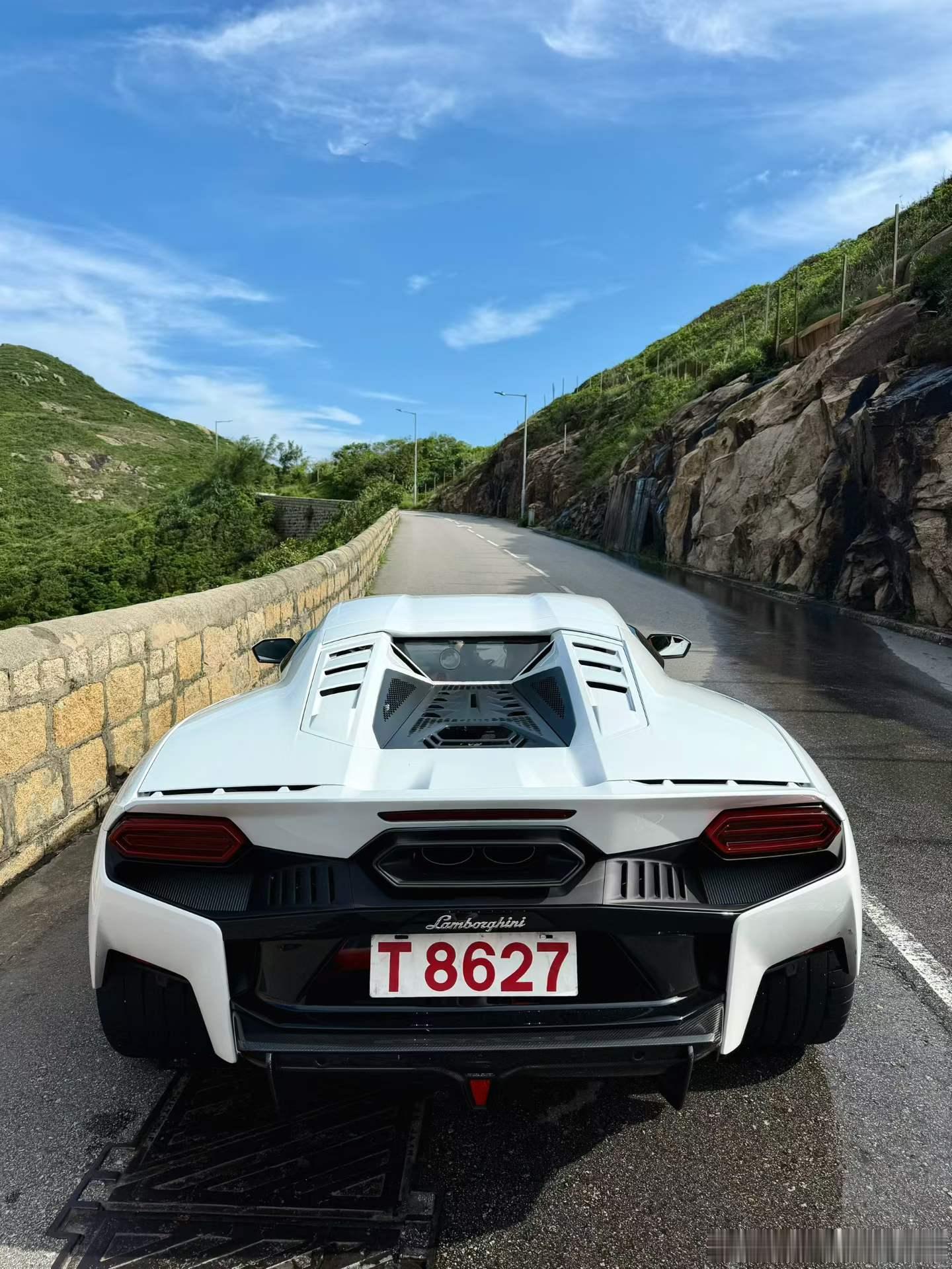 无限热爱c大v聊车兰博基尼 向金牛座进发之心✨ 