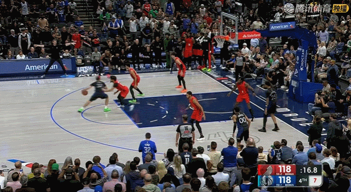 弗拉格单挑没进，结果回过来阿夫迪亚压时间压过了，只能仓促出手。加时了