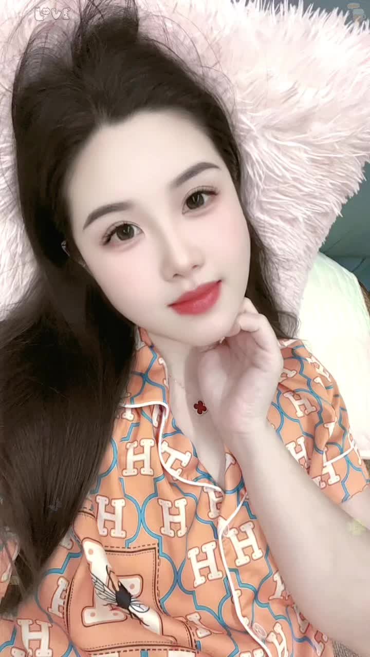 日子过的是心情，生活要的是质量，一辈子很短，要么老去，要么有趣… 不胖你胖谁哟