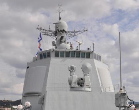 中国雷达又凡尔赛了一把。
根据央视的报道，052D银川舰的雷达只要一开机，周围几