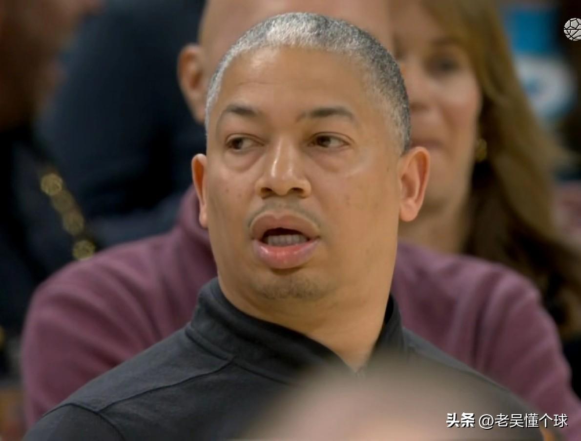 快船的比赛，我的表情跟泰伦卢是一样的。

卢指导的表情太应景了，何止是他，看比赛