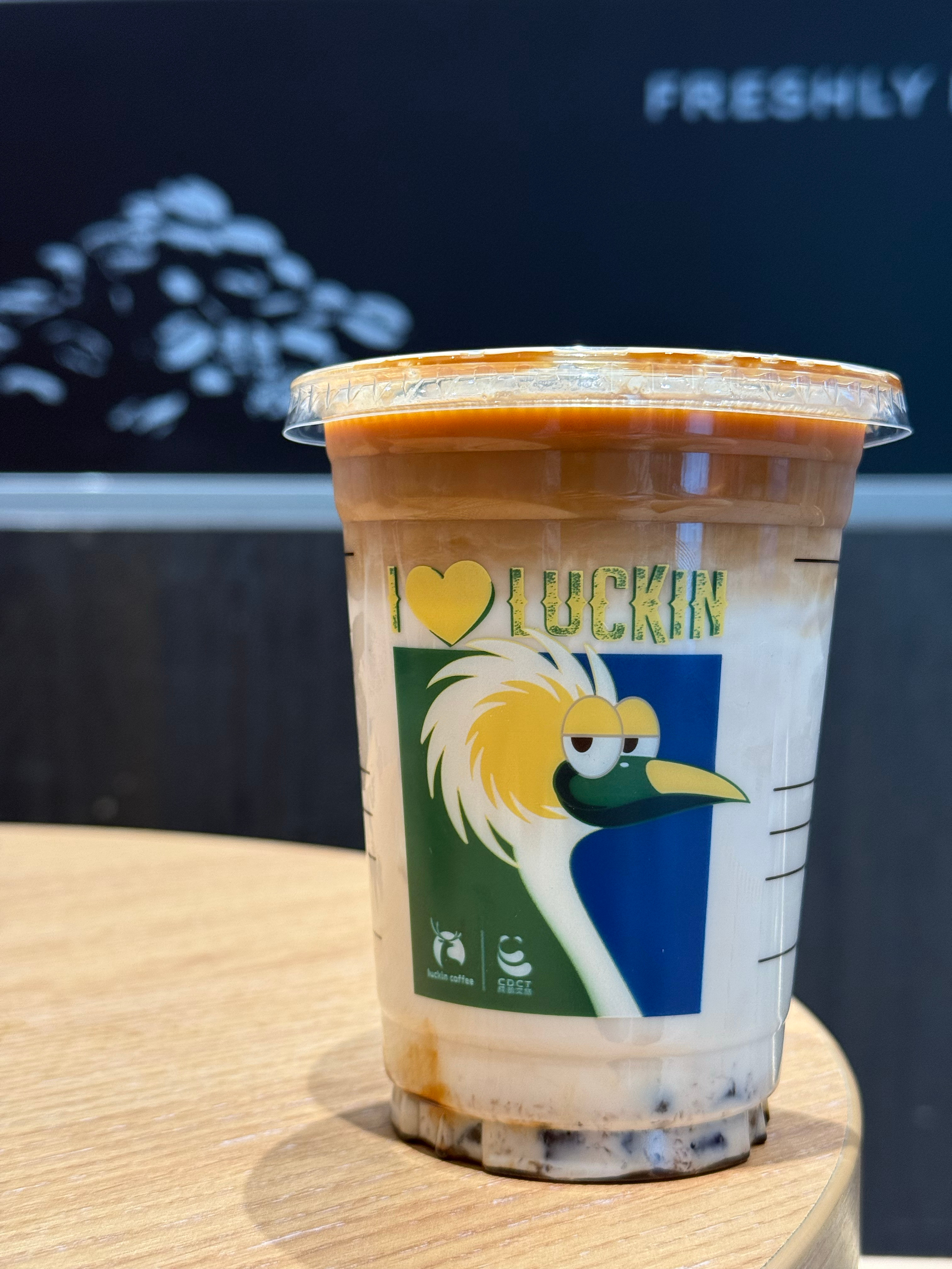 成天试驾的后果？我都快忘了怎么开手动挡车了……话说现在还买得到手动挡的车么？[允
