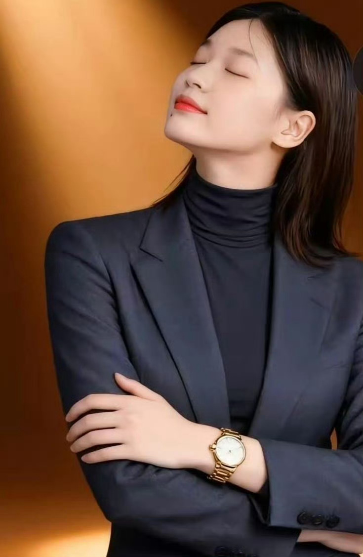 全红婵高定西装造型走红优雅知性感扑面而来，告别假小子风 