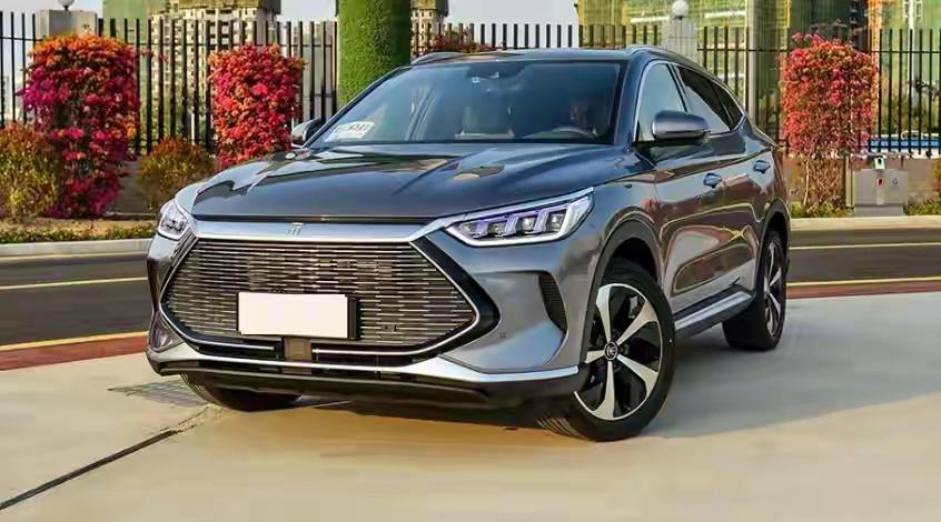 短视频平台上，改装商家大肆宣传着他们的“黑科技”：“只需几千元，让您的比亚迪DM