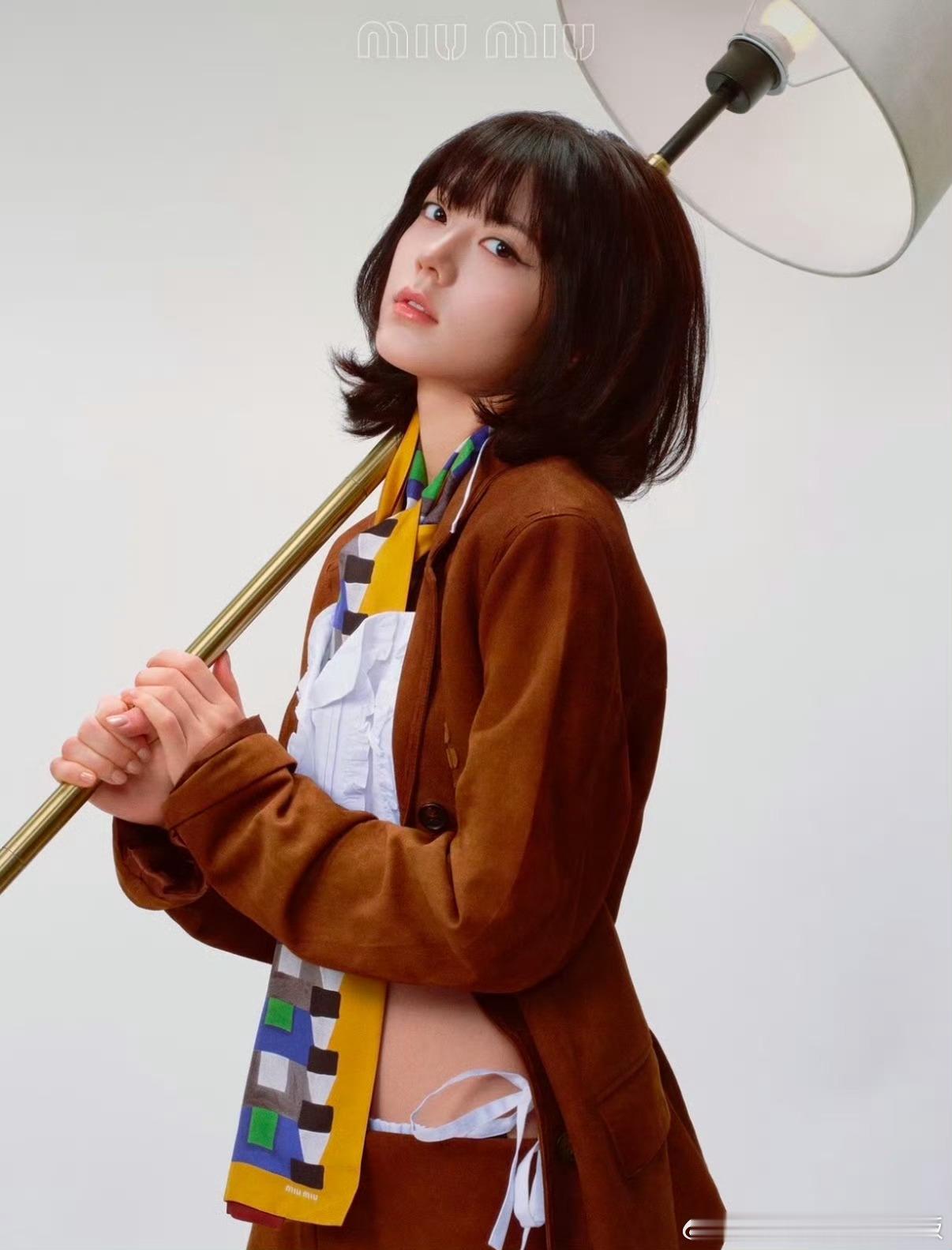 miumiu拍赵今麦 欲扬先抑有一说一，这次拍的赵今麦真的蛮高级的，有一种独特的