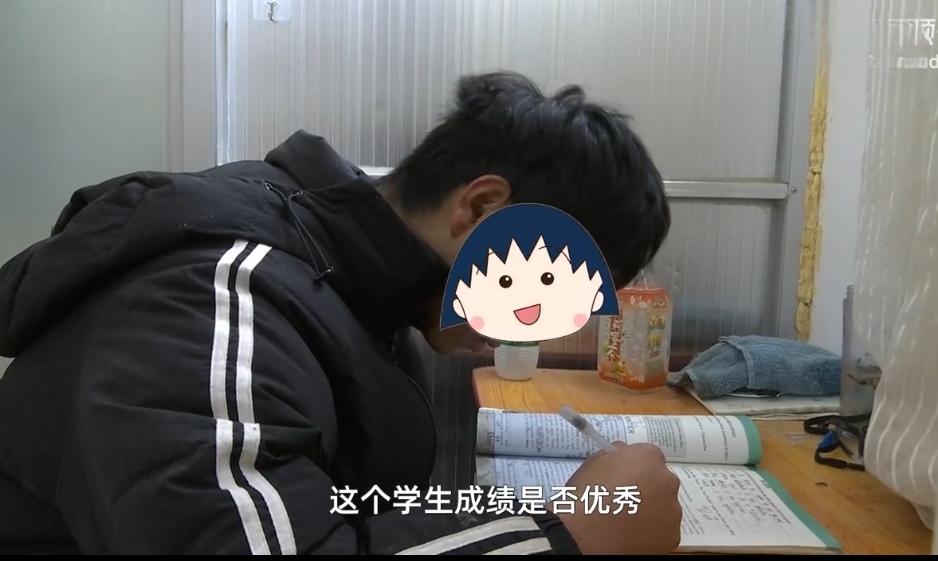 阜阳“暖心房东”三年免租：每晚亮灯等你回家

在安徽阜阳二中的学区房里，有一位特