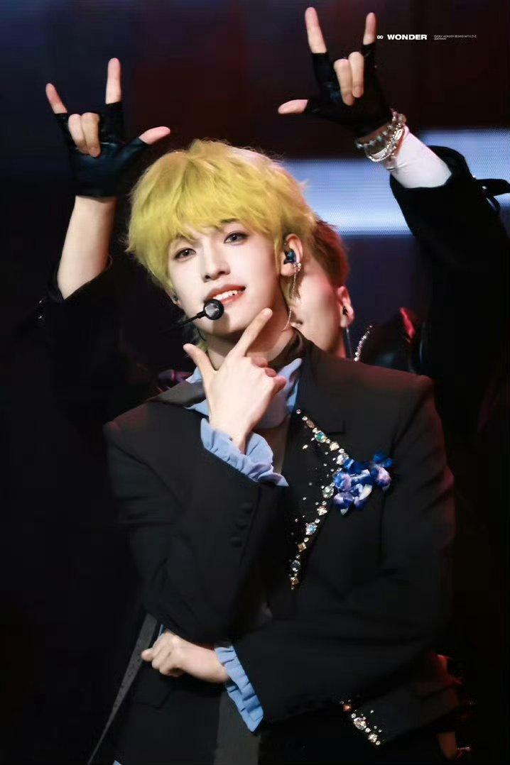 张泽禹连续两年收到利物浦的生日祝福 “You'll Never Walk Alo