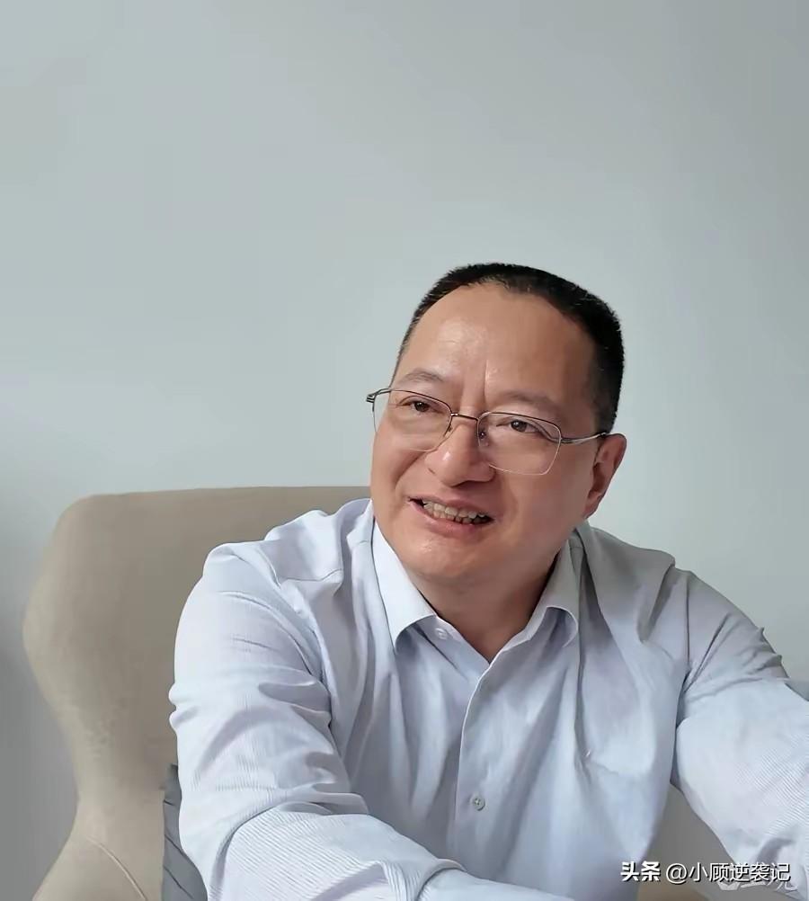 著名数学帝葛军，在2023年高考结束后接受了某媒体采访，表示今后不会再参与高考命