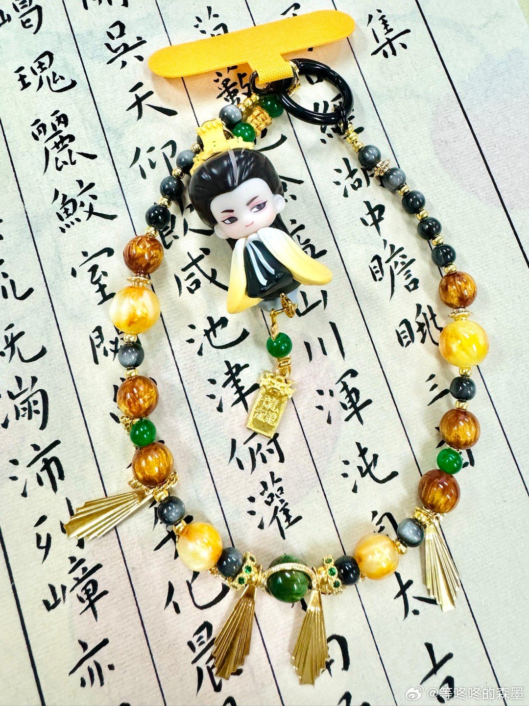 两款唐俪辞的小萌粒到货其实比我想象中好一些，有点擦不掉的小污渍不算严重，整体感觉