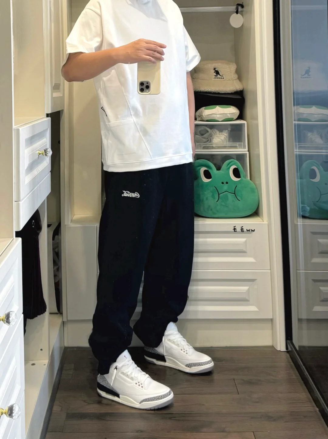 插兜体恤｜白水泥穿搭