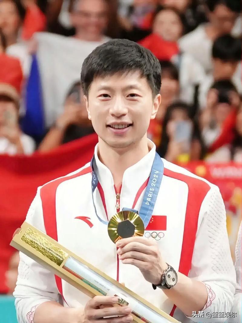 马龙非常贴合国人对理想男人的期待，修身齐家平天下。运动员生涯功德圆满，体制内职务