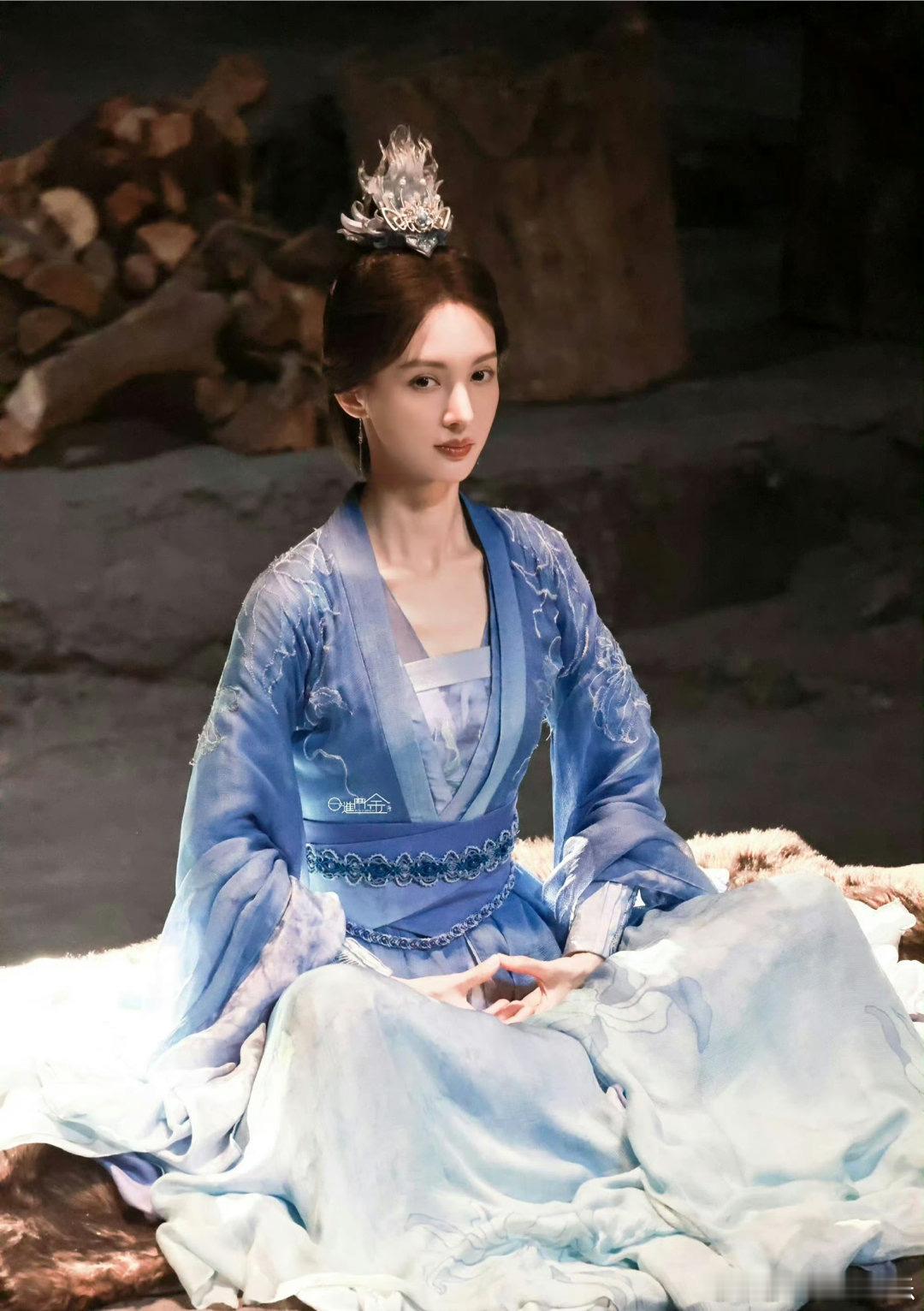 金晨仙姐清冷感拿捏了 终于等到了凡人修仙传！金晨饰演的南宫婉好美啊，而且自带姐感