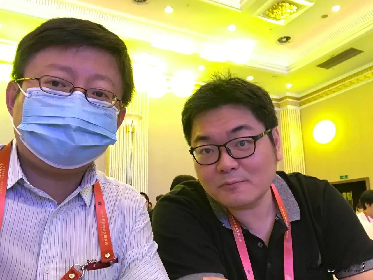 凯雷是我比较钦佩的媒体人
敢说话，说真话
很多内容看着我都不敢发
心中有真义，实