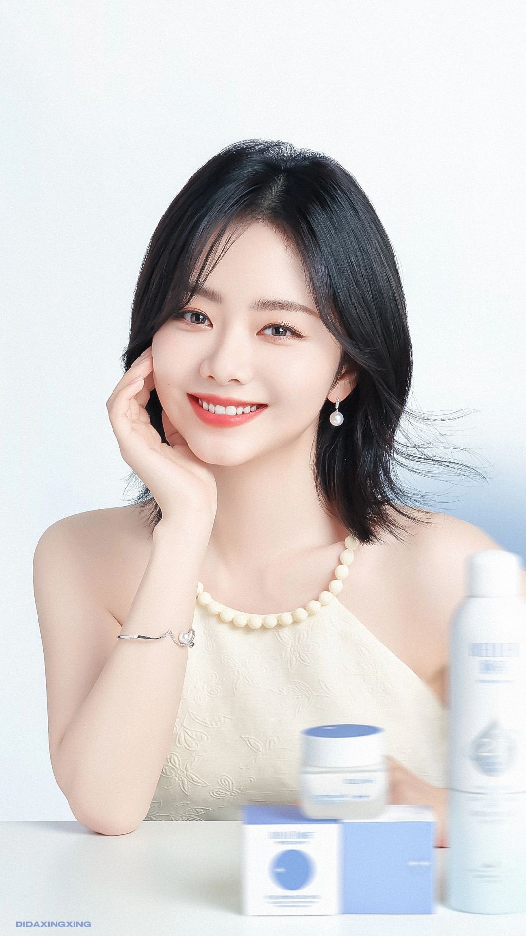 前一秒温婉 后一秒俏皮