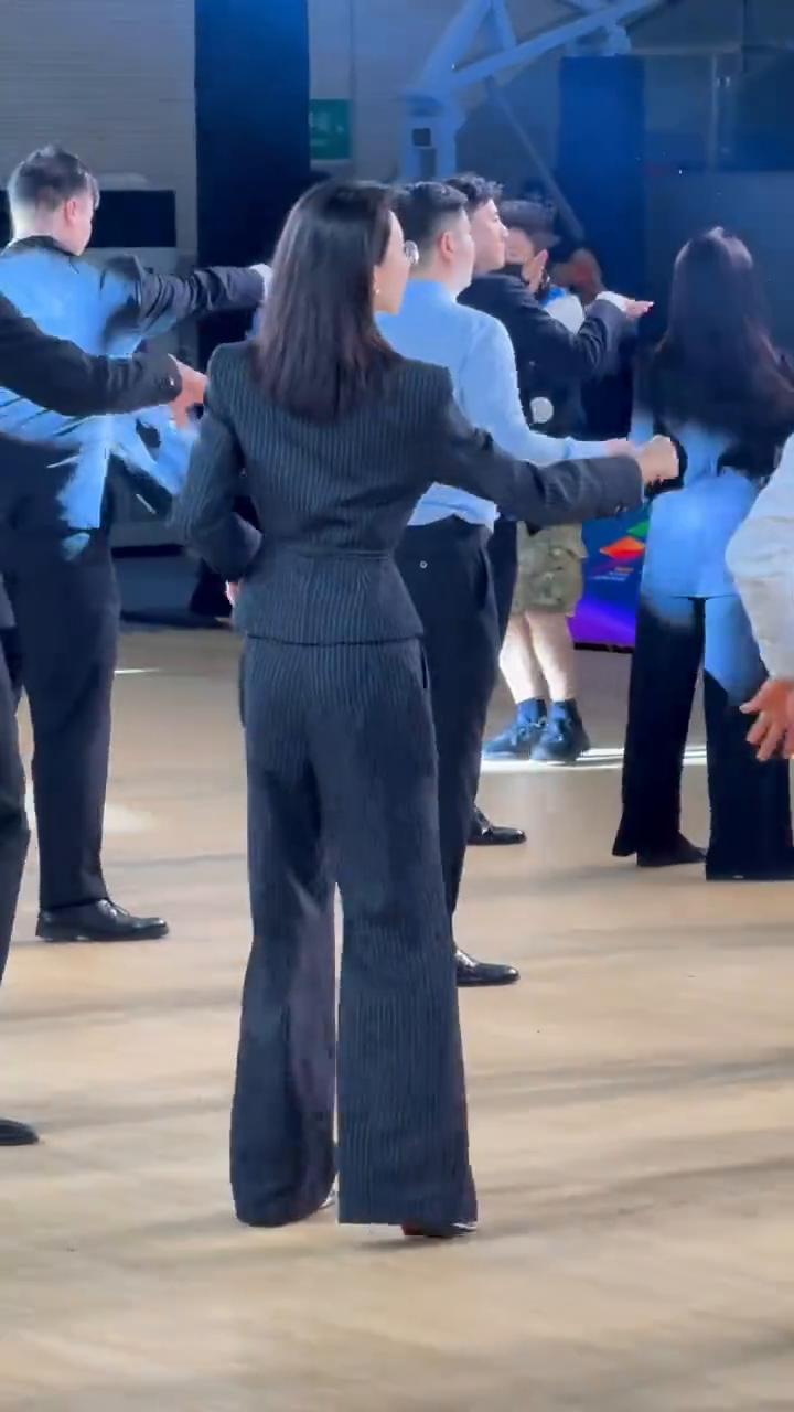 妈妈，孩子。