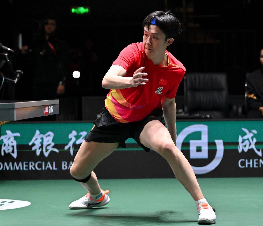 12月4日，2025成都国际乒联混合团体世界杯，国乒迎来了两场重头戏!上午10点