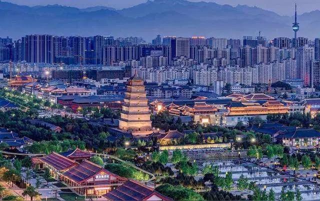 最能代表中国形象的三座城市，有人说是北京、上海和西安。北京、上海没什么争议，但西
