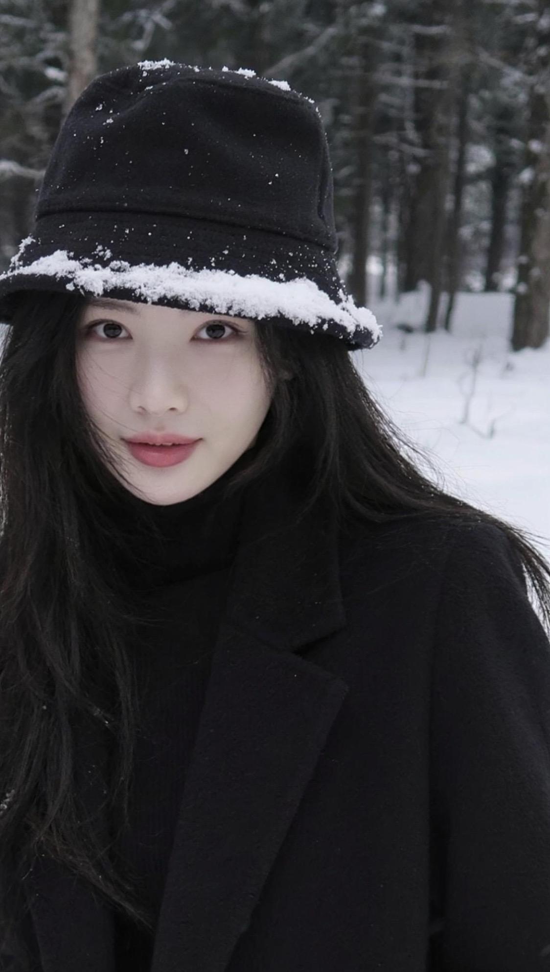 抖音ai创作 人物肖像 万能的抖音 温柔气质