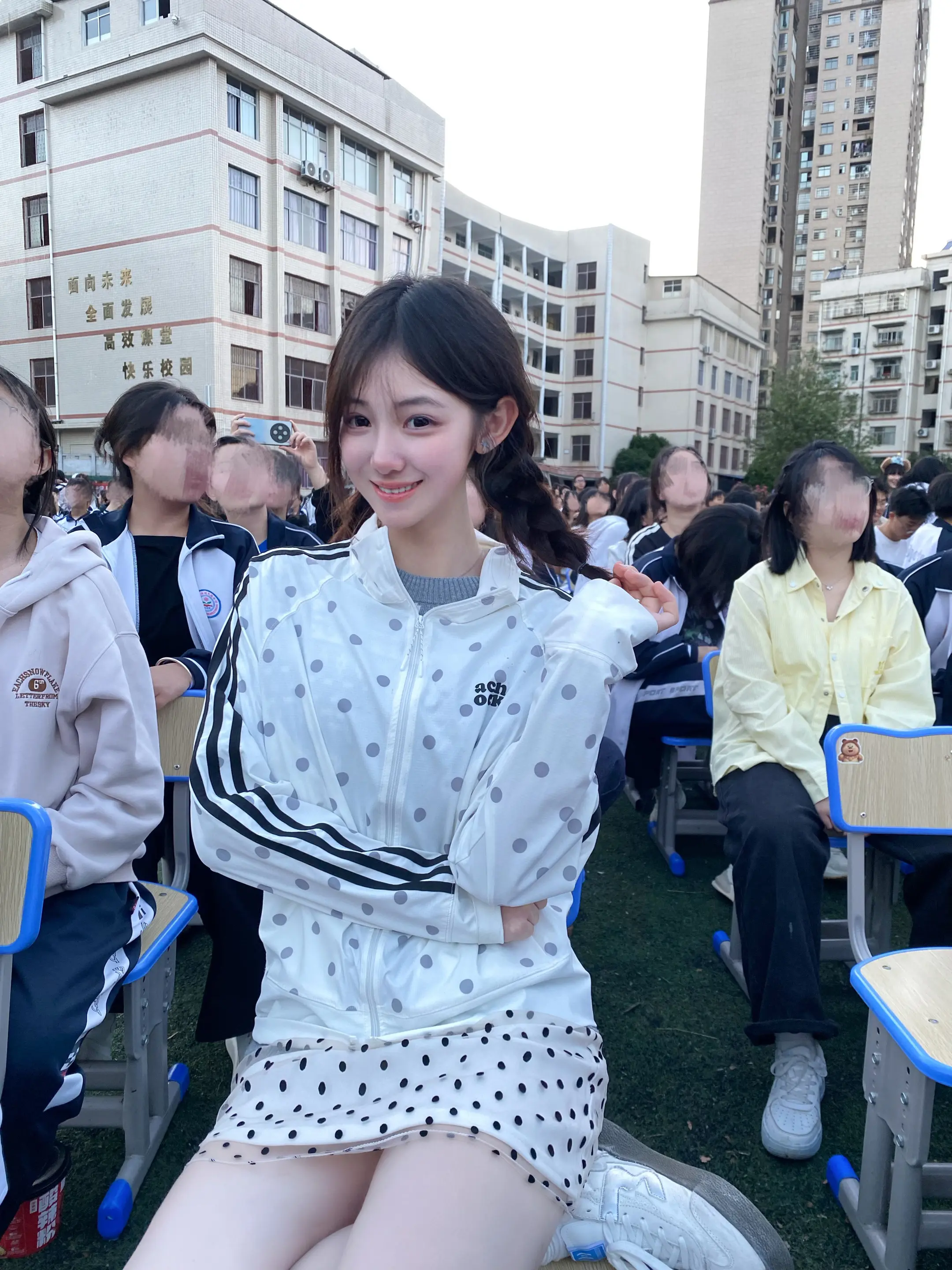 女孩 摆脱所有你想依赖他人的时刻