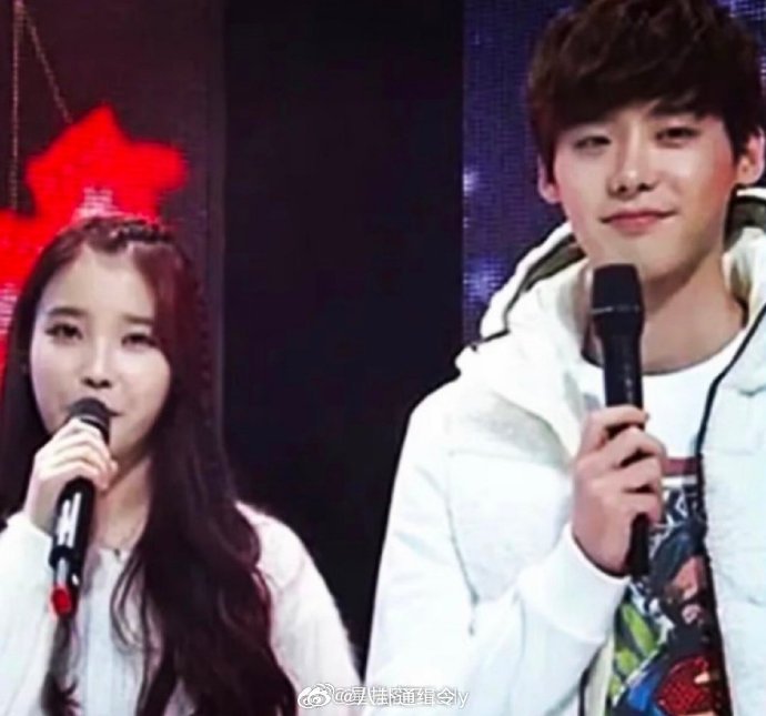 李钟硕iu恋爱四年无同框李钟硕iu恋爱四年无同框无秀恩爱李钟硕IU宣布分手双向奔