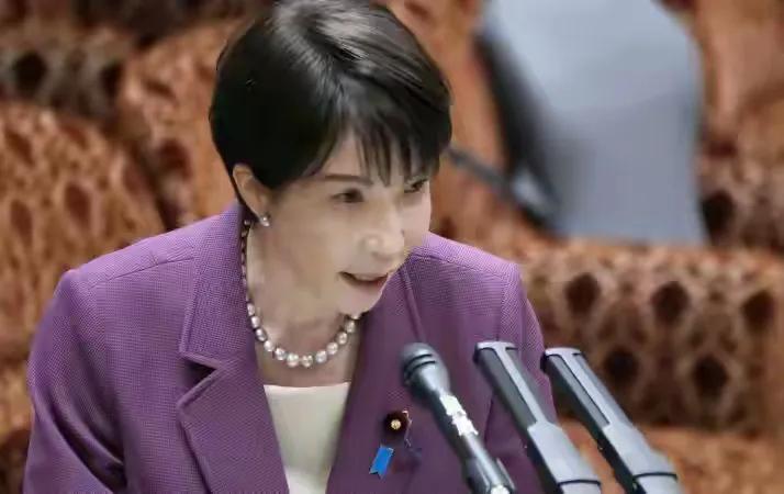 字还是汉字，且夹杂着繁体，可是读法就不一样了，日语读起来就没有汉语读起来好听，人