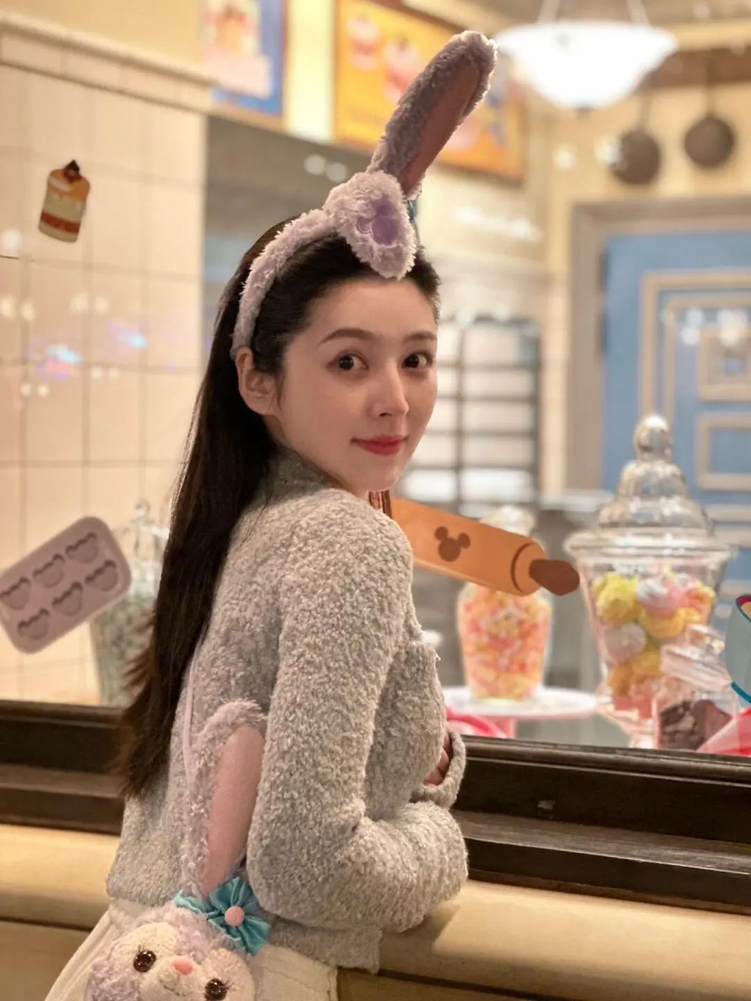 “当知足凌驾于自卑之上，幸福将贯彻一生”