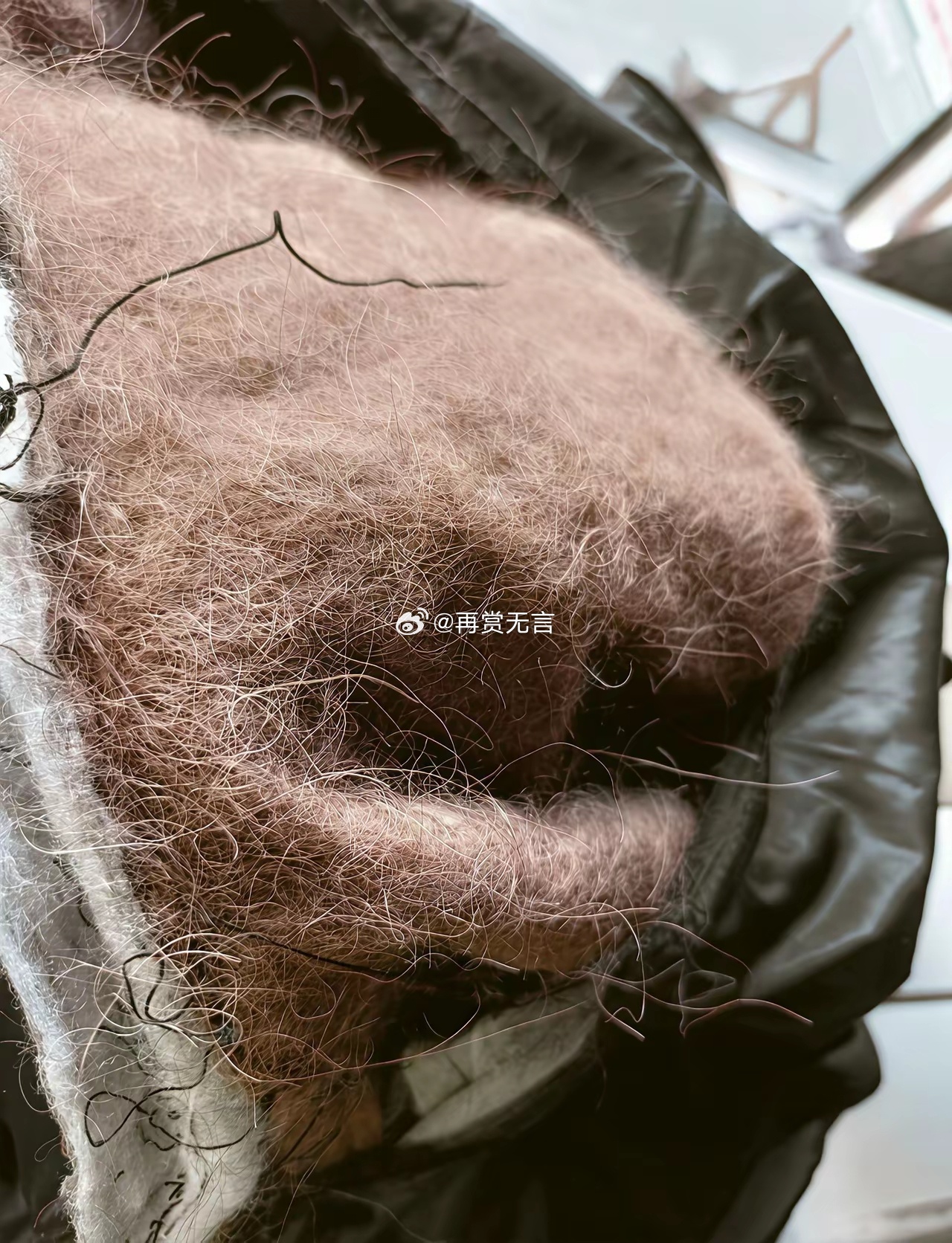 今天拆了件衣服，说羽绒不是羽绒，说棉不是棉。这到底是什么“黑科技”？ 