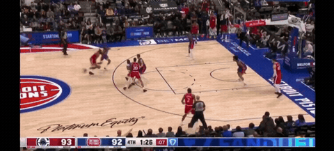 哈登大三步助攻祖巴茨锁定胜局
今天快船在客场挑战活塞，最终以98-92战胜对手，