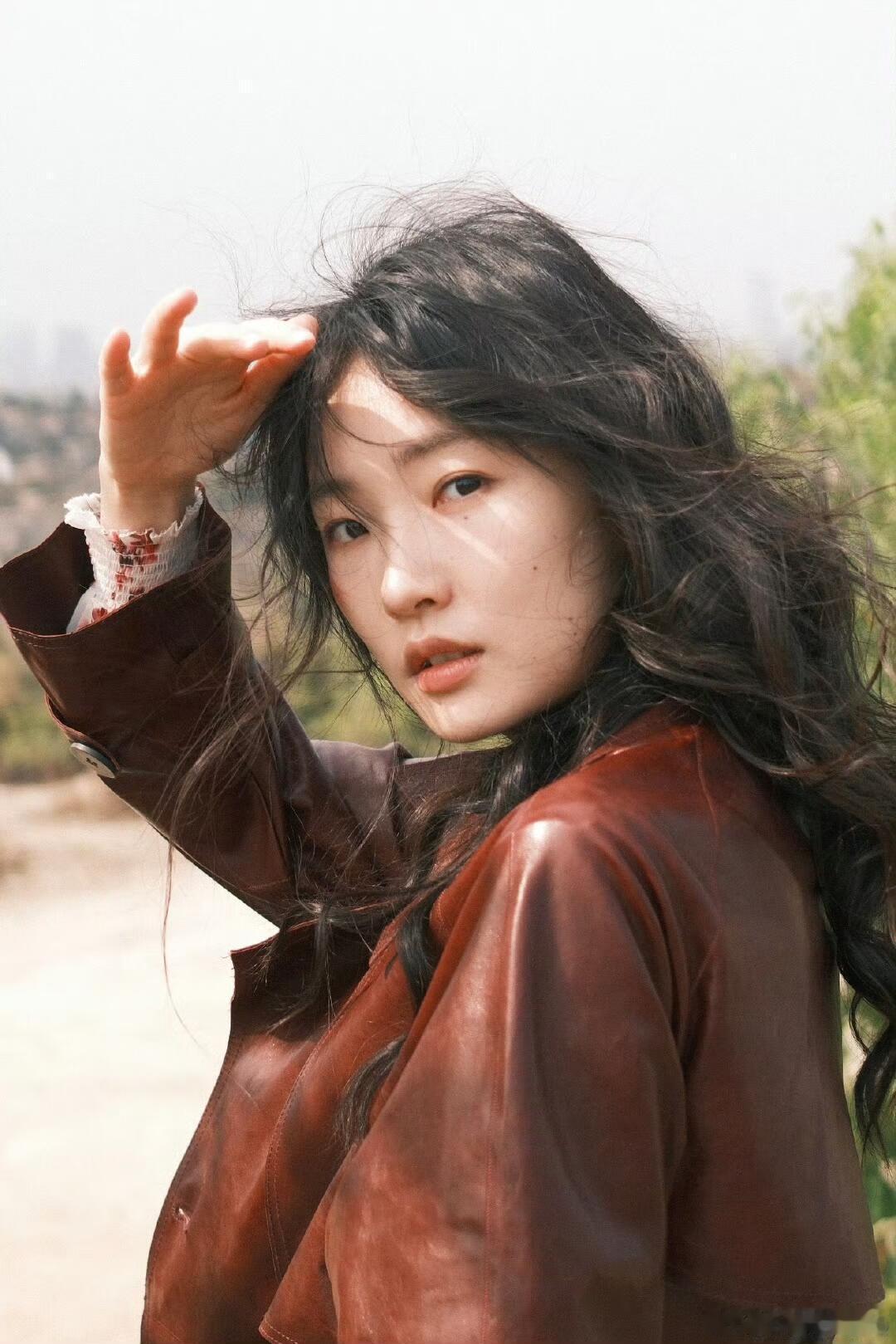 花好 这个网传的班底很不错啊！！主演周依然和王子奇，亦舒的原作，亦舒这几年的改编