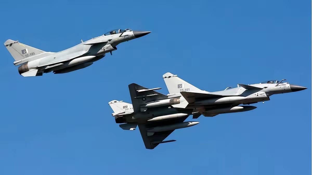 当地时间2026年4月13日，巴基斯坦媒体，伊斯兰堡时报报道称，巴基斯坦空军以每