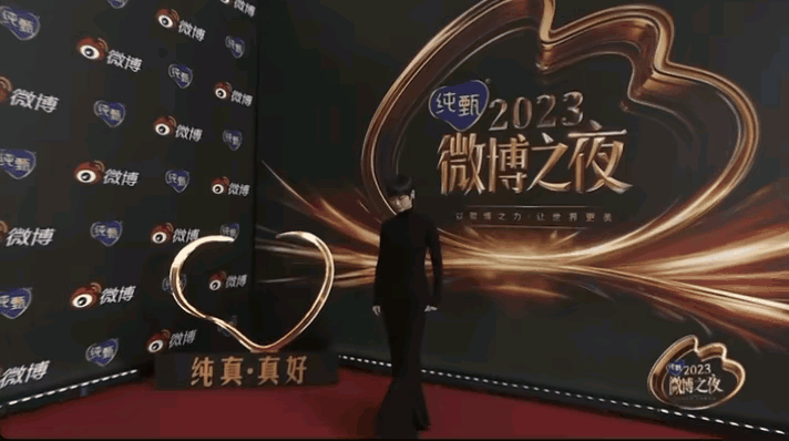 走红毯就是工作啊，一定要有作品吗？
春春的推送新闻一直很多，不是这里压轴了，就是