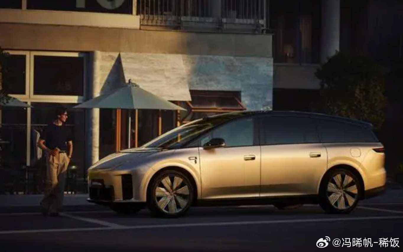 理想i9准备发布，自称是SUV，但其实消费者都会把它归类为MPV。这台车有四张零