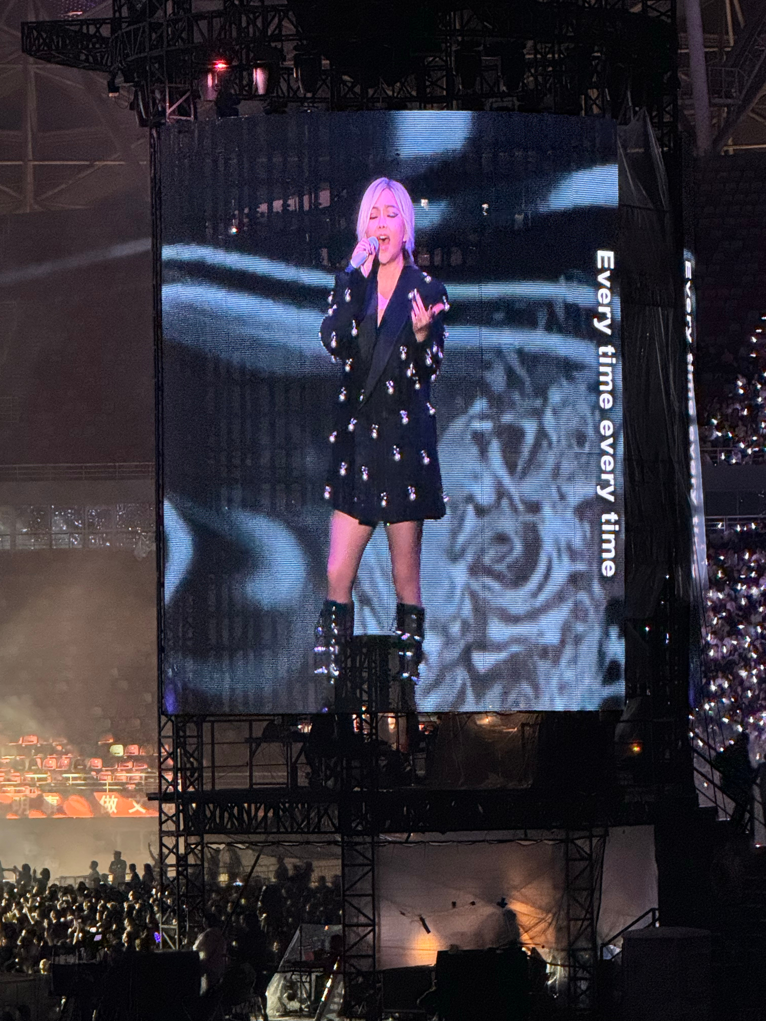 张惠妹 两年前的今天 我在张惠妹咸阳演唱会