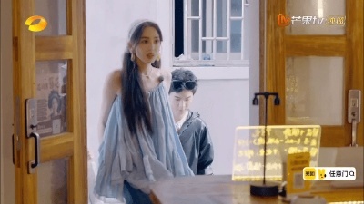 #杨迪娜扎陈哲远经典组合#完美的旅行组合出现了脾气好态度好能聊到一起想干什么都支