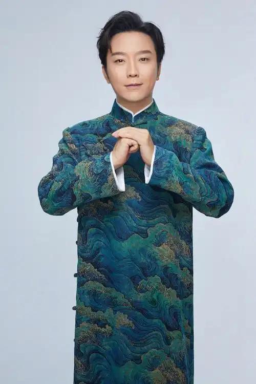 10月7日，歌手李玉刚通过个人社交平台正式宣布，代表作《万疆》面向所有歌手开放永