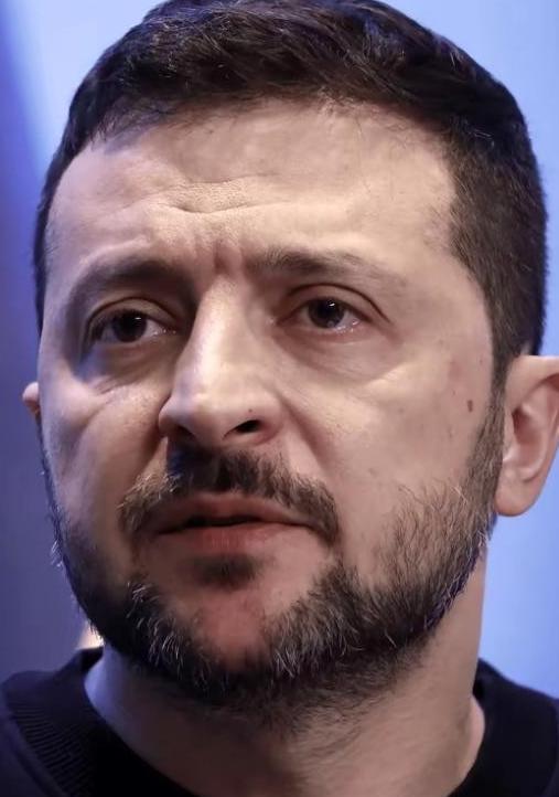 现在的乌克兰是投降也不对，不投降还是不对。投降损失太大，加上美国北约欧盟也不会同